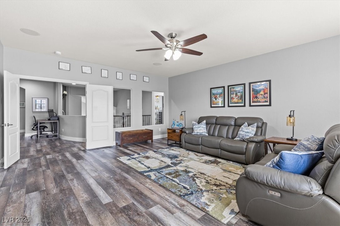 7354 Strutting Silver Court Property Photo 40