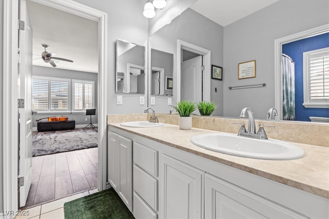7354 Strutting Silver Court Property Photo 47