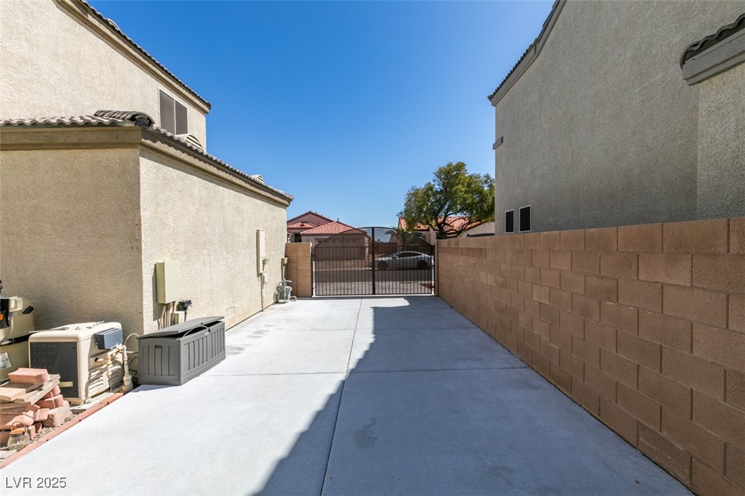 8073 Villa Pulido Street Property Photo 9