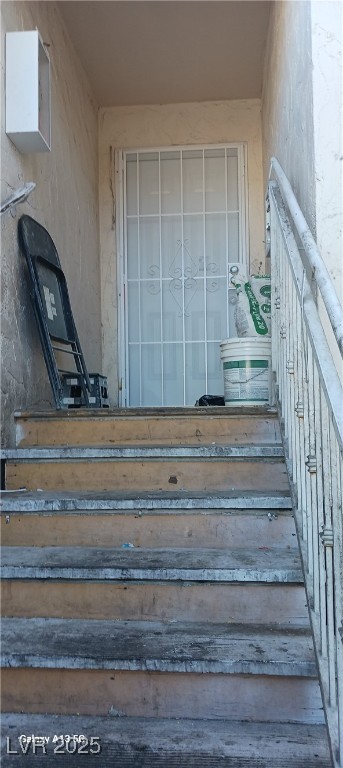1832 Lewis Avenue Property Photo 3