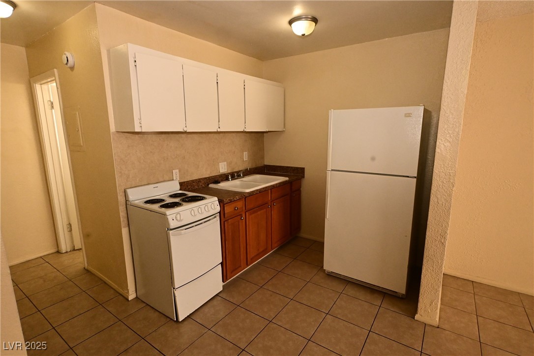3021 East Carey Avenue 4 Property Photo 1