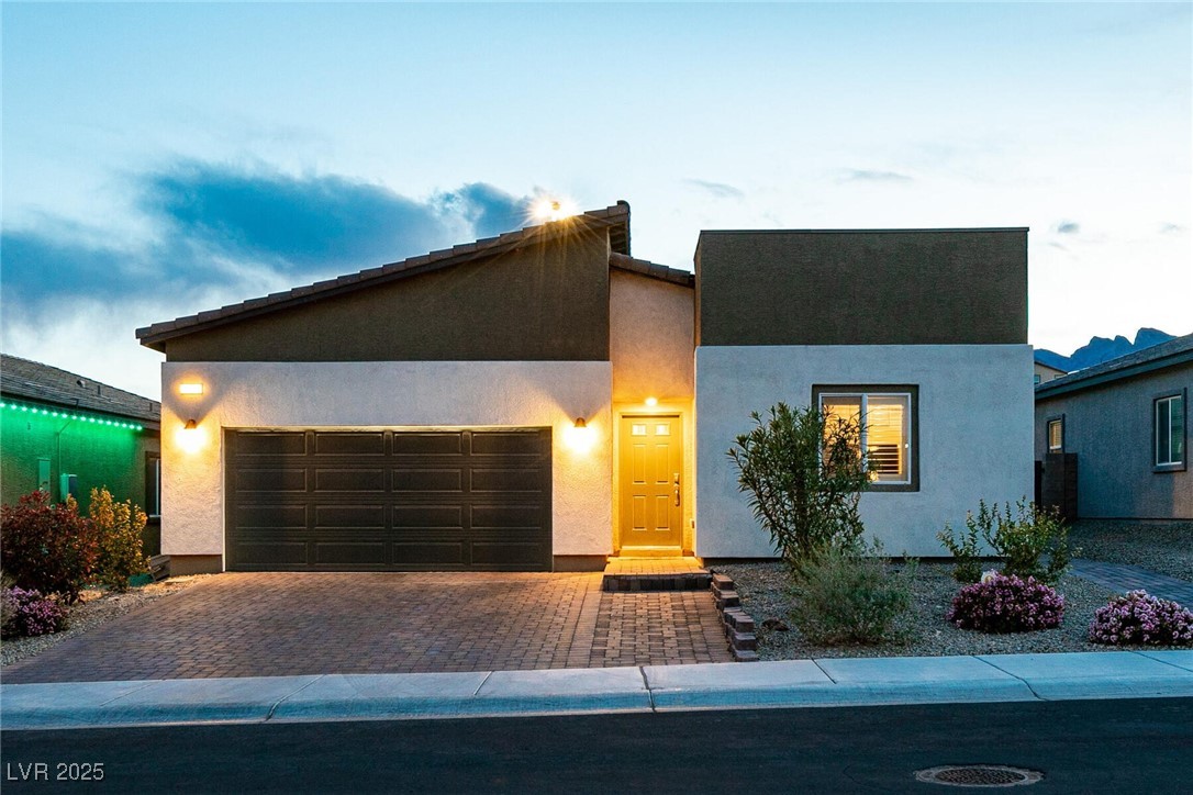 10125 Sequoia Falls Place Property Photo 1