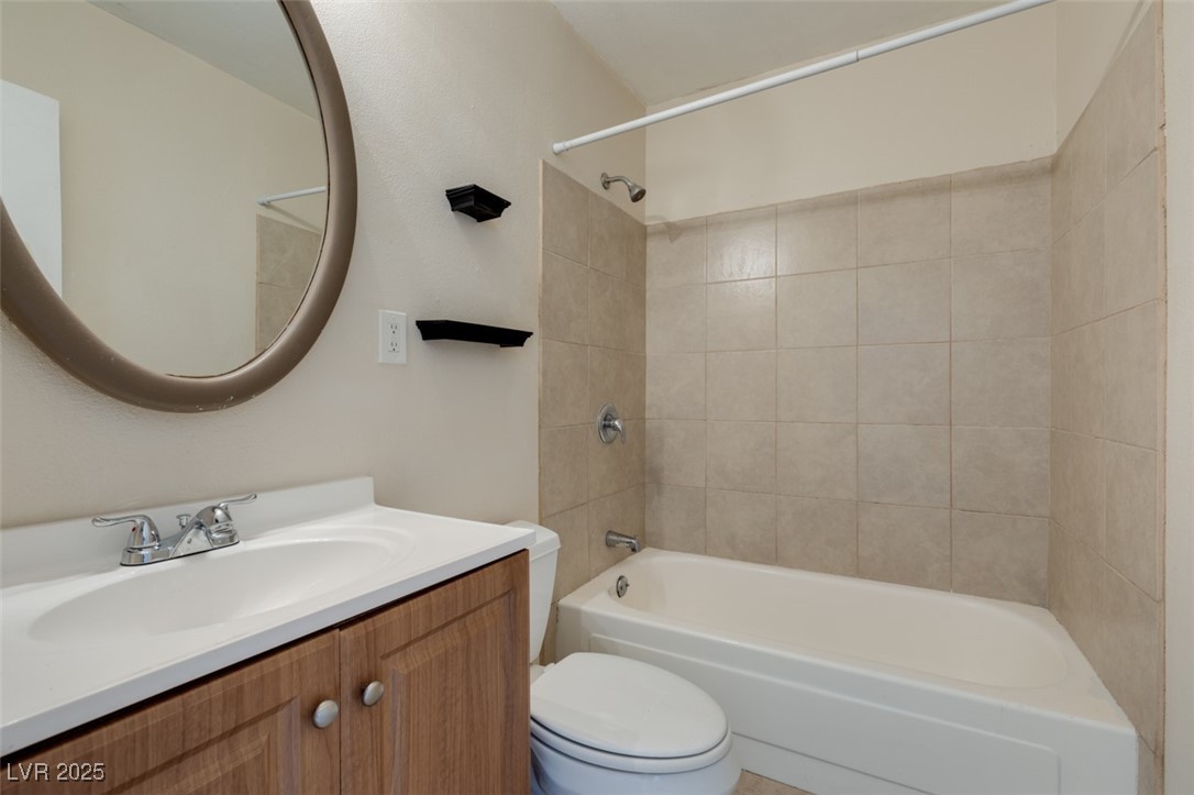 345 East Van Wagenen Street Property Photo 27