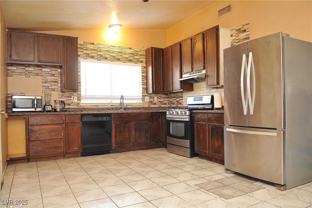 4363 Skyview Drive Property Photo 5