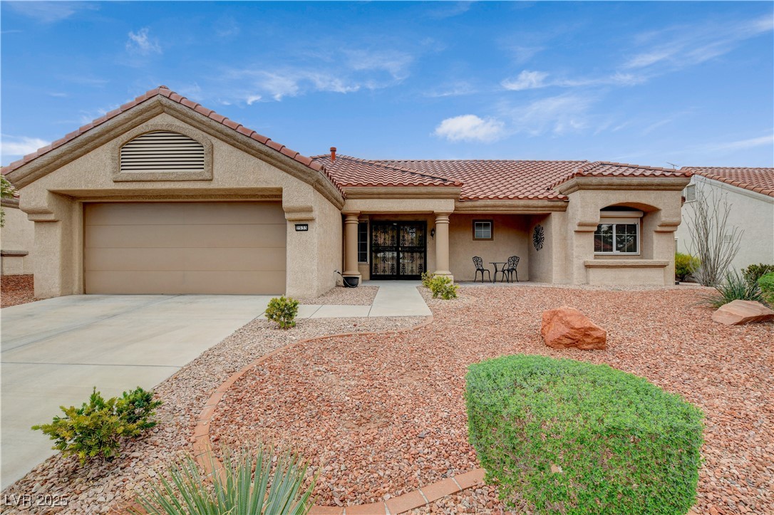 2533 Palmridge Drive Property Photo 2
