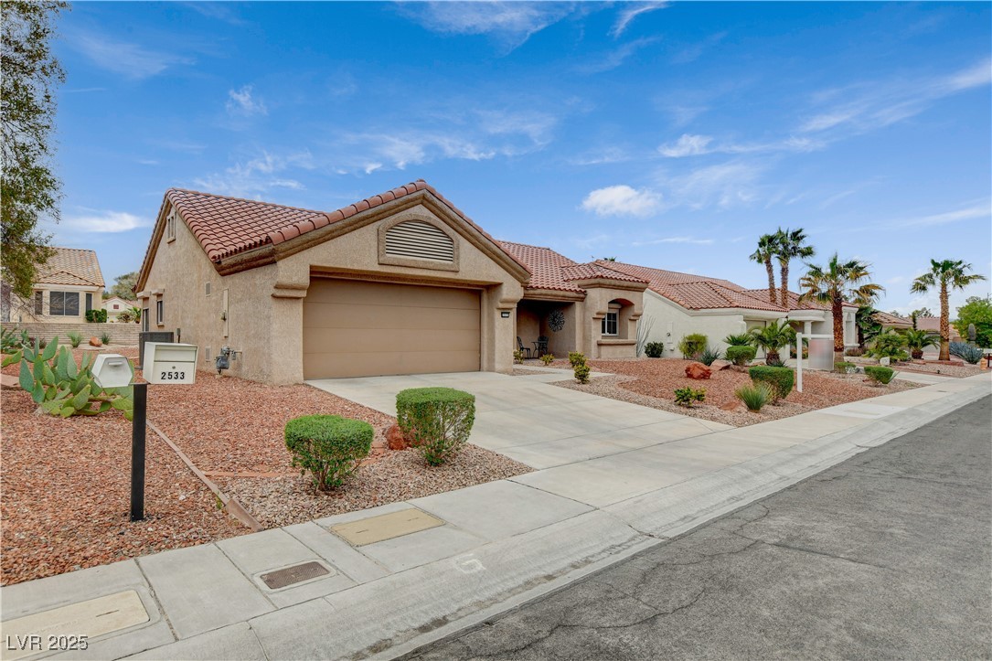 2533 Palmridge Drive Property Photo 5