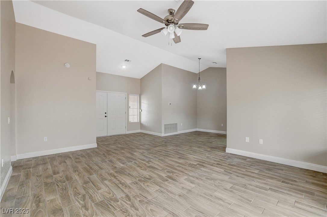 2533 Palmridge Drive Property Photo 11