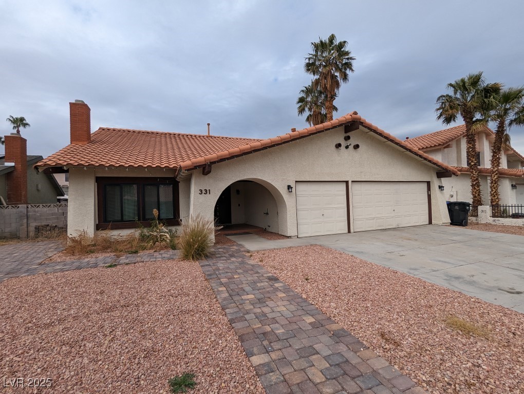 331 Esquina Drive Property Photo 2