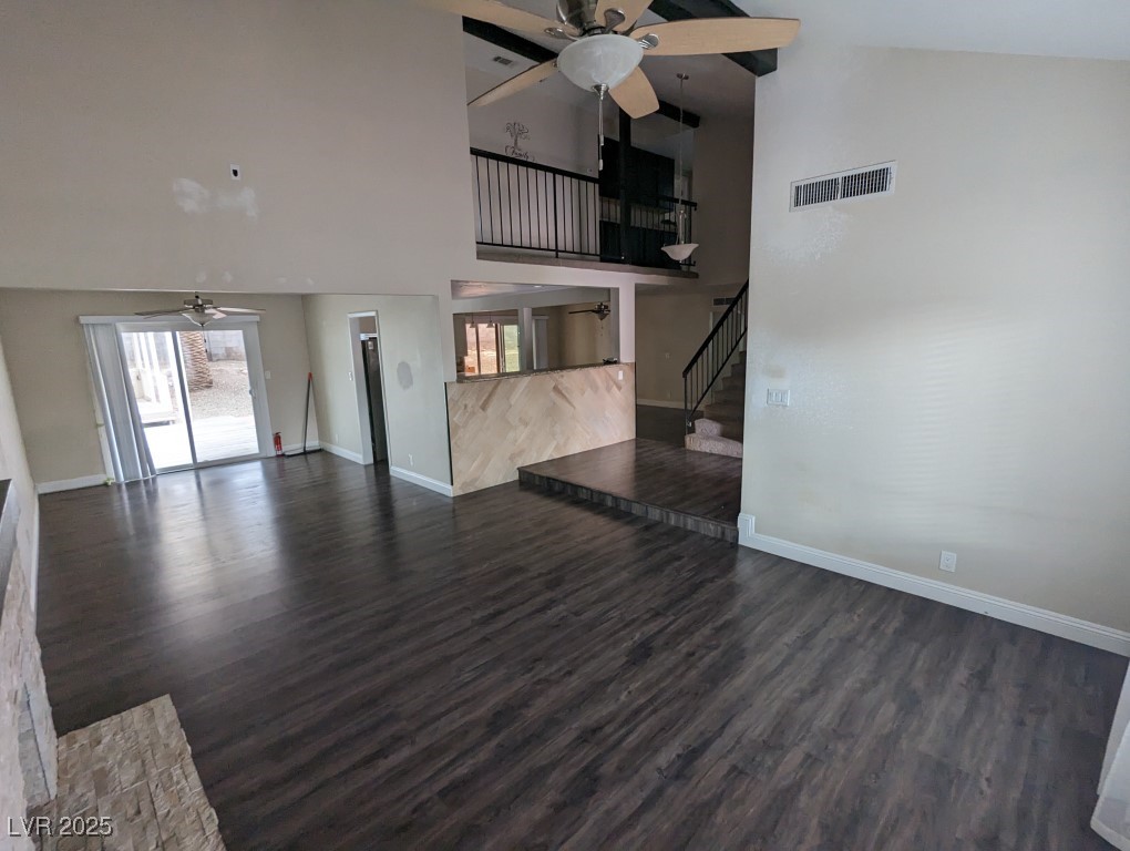 331 Esquina Drive Property Photo 3