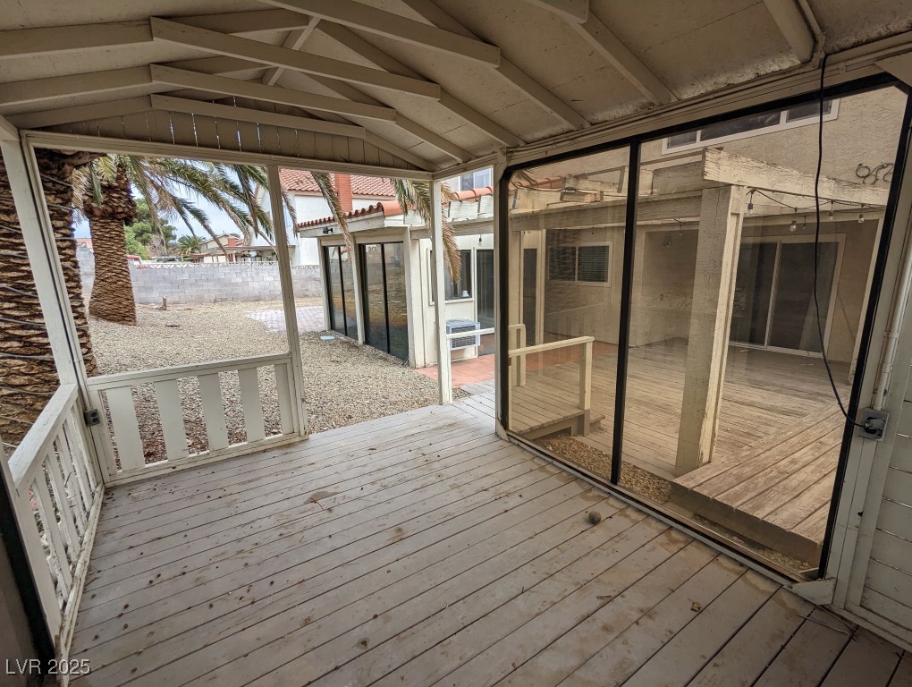 331 Esquina Drive Property Photo 26
