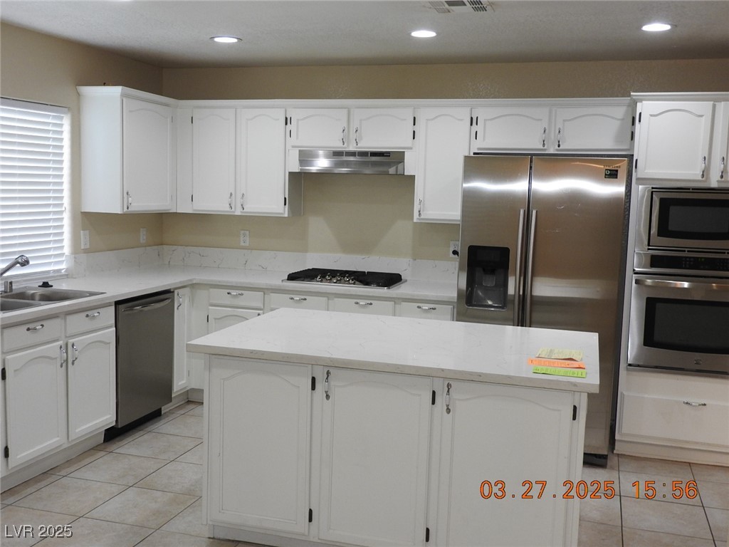 7840 Millhopper Avenue Property Photo 8