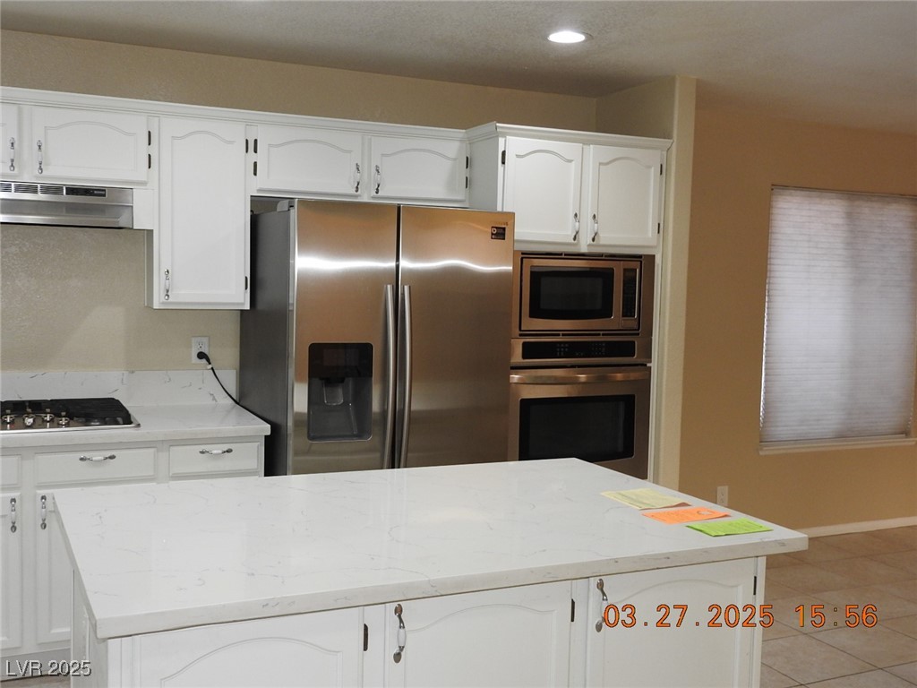 7840 Millhopper Avenue Property Photo 9