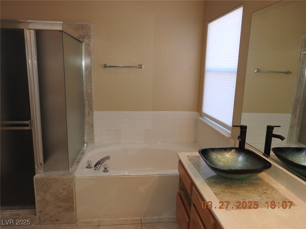 7840 Millhopper Avenue Property Photo 20