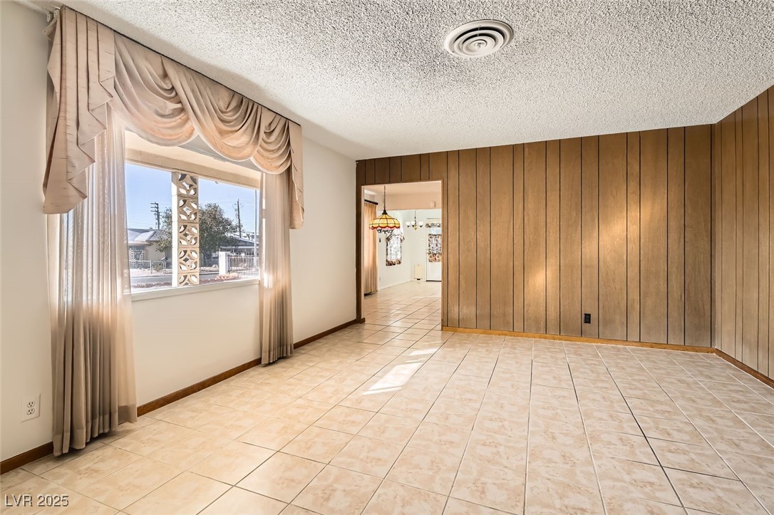 422 Ilmenite Way Property Photo 10