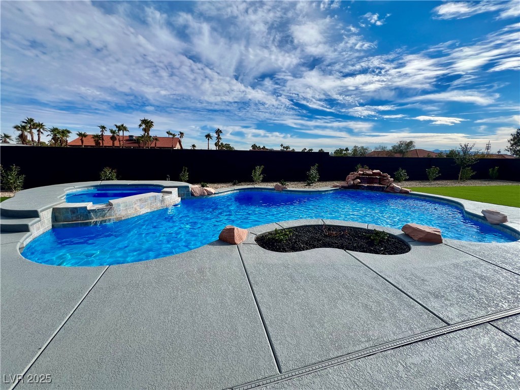 2250 Shaw Circle Circle Property Photo 4