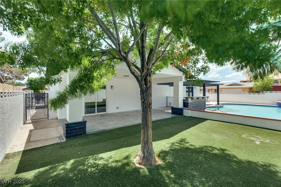 4608 Diamond Head Drive Property Photo 5