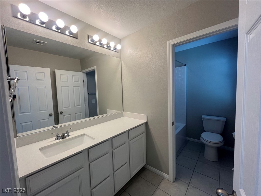 4113 Billowing Breeze Avenue Property Photo 15