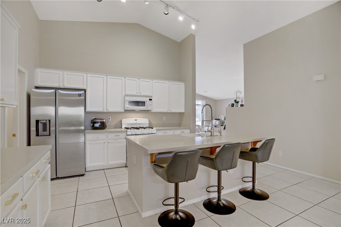 830 Roaring Falls Avenue Property Photo 16