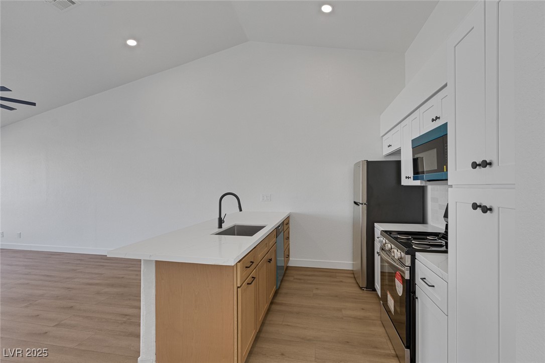 5732 Colwood Lane Property Photo 14