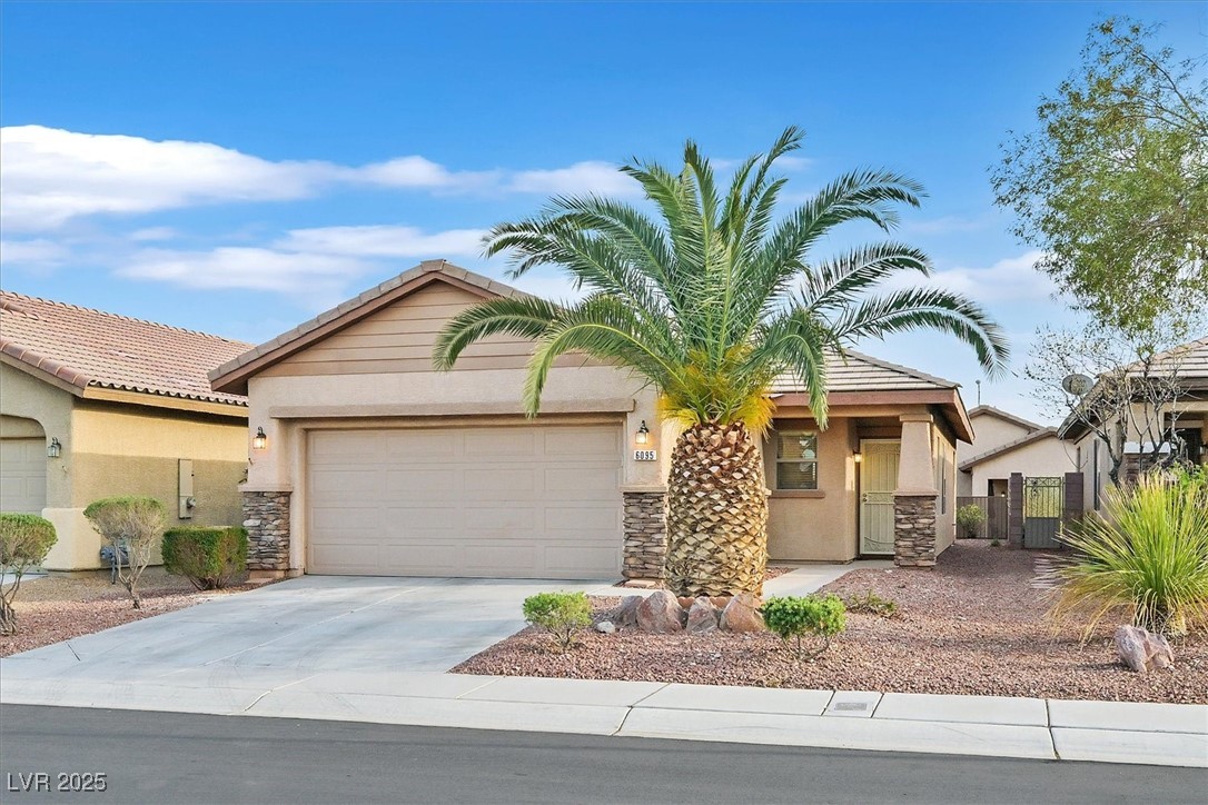 6095 SADDLE HORSE Avenue Property Photo 1