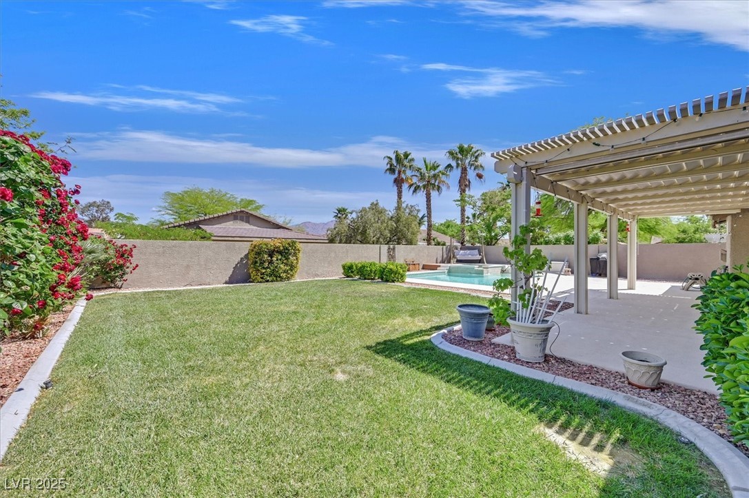 8208 Flowing Rapids Court Property Photo 27