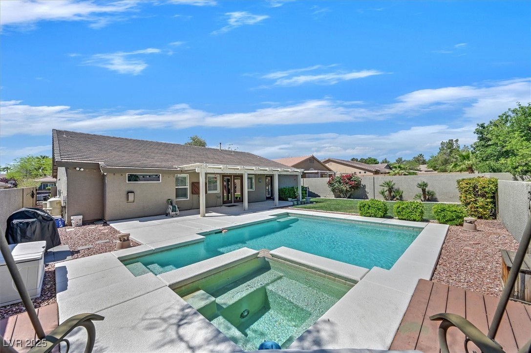 8208 Flowing Rapids Court Property Photo 30