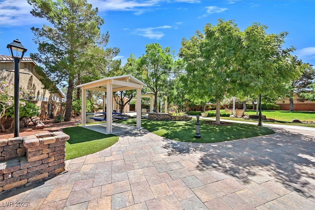 8208 Flowing Rapids Court Property Photo 32