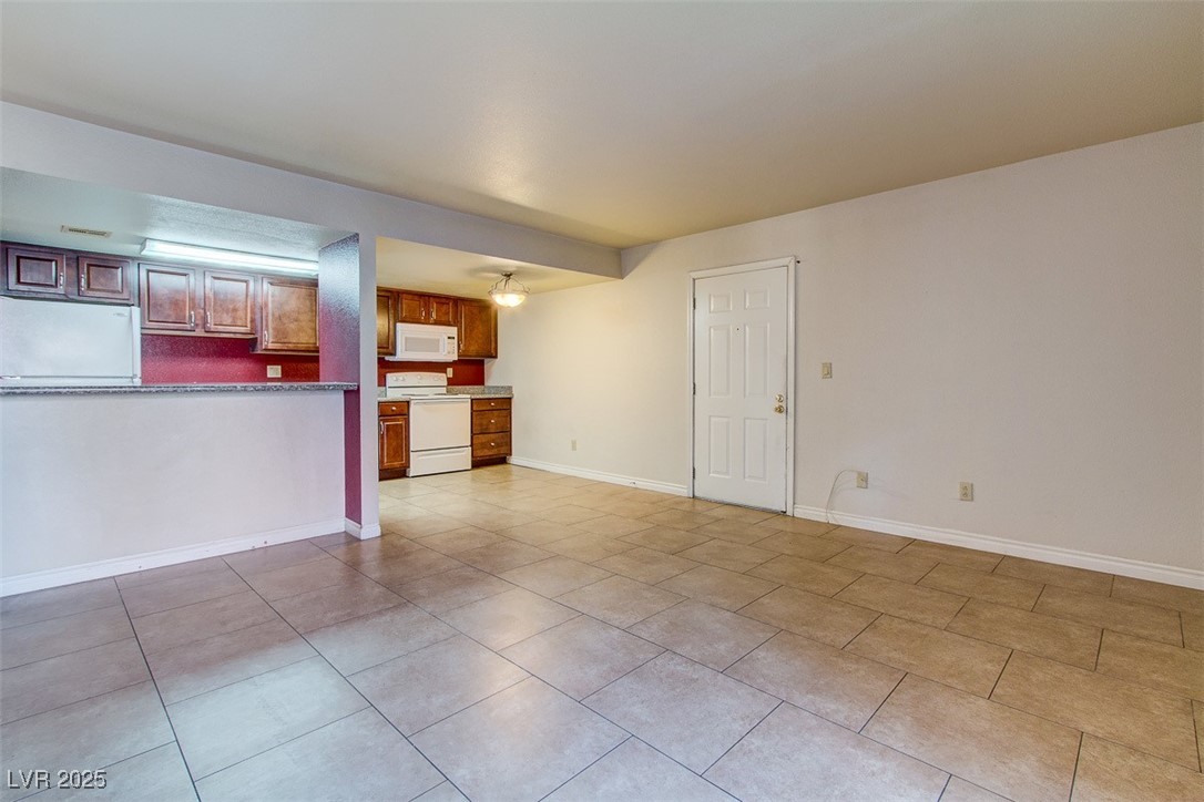 5273 Indian River Drive 261 Property Photo 3