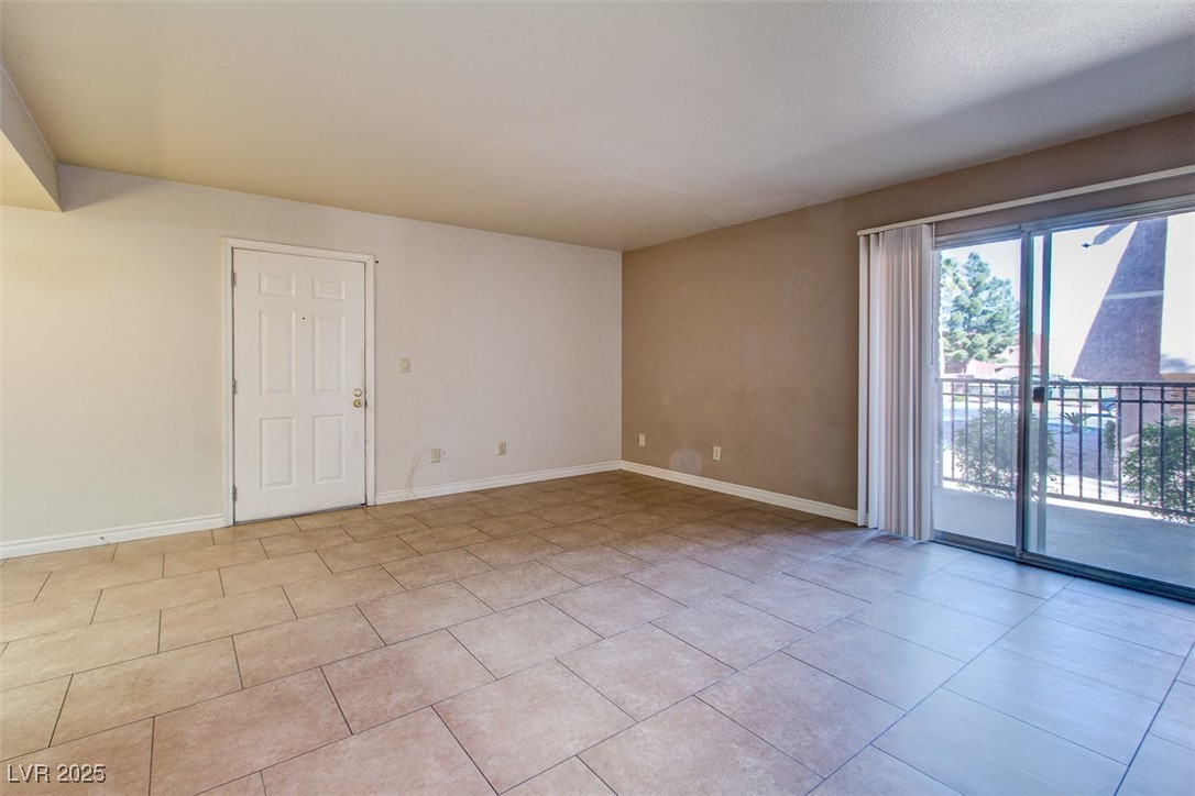 5273 Indian River Drive 261 Property Photo 8