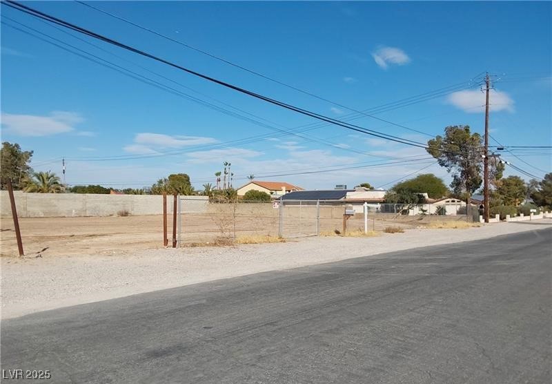 1970 Westwind Road Property Photo 4