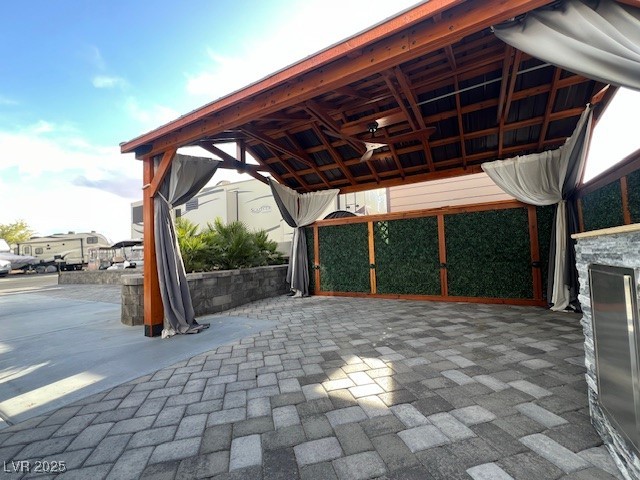 809 Robin Way Property Photo 8