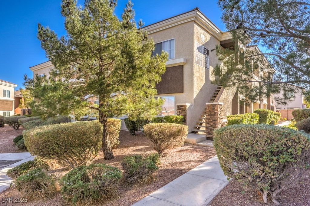 9303 Gilcrease Avenue 2177 Property Photo