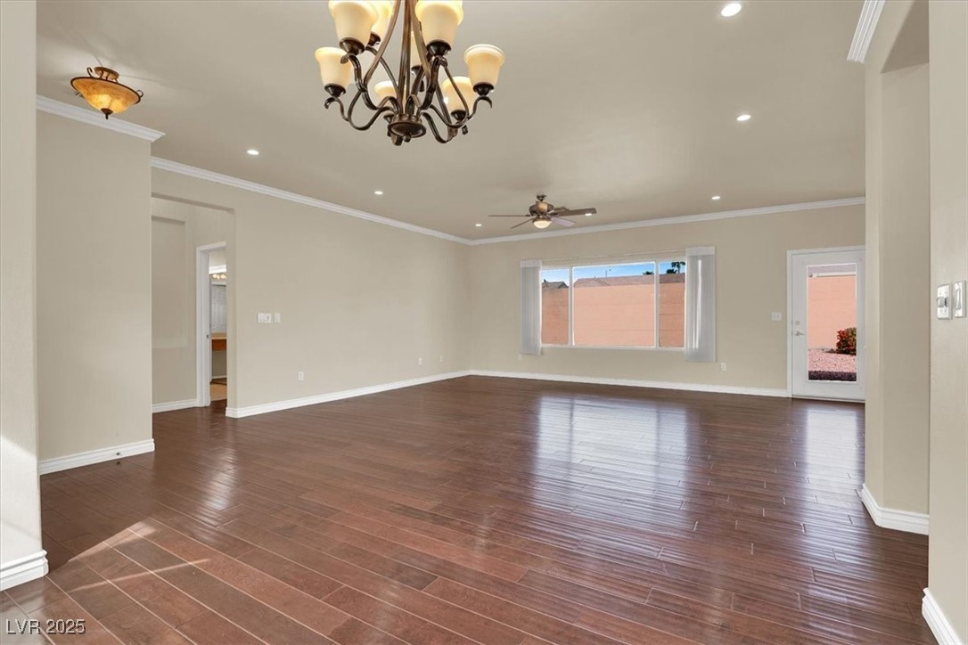 2074 Mountain City Street Property Photo 7