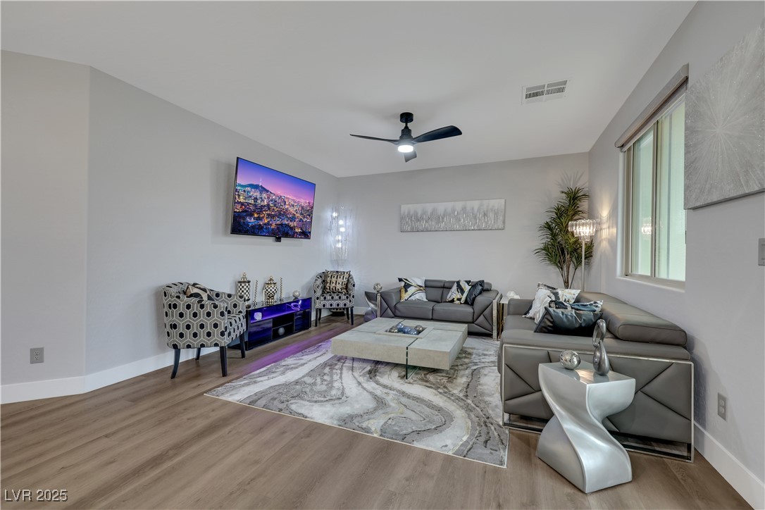 4922 Calabash Tree Court Property Photo 11