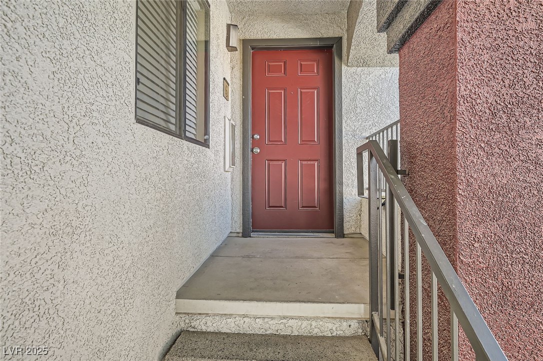950 Seven Hills Drive 424 Property Photo 4