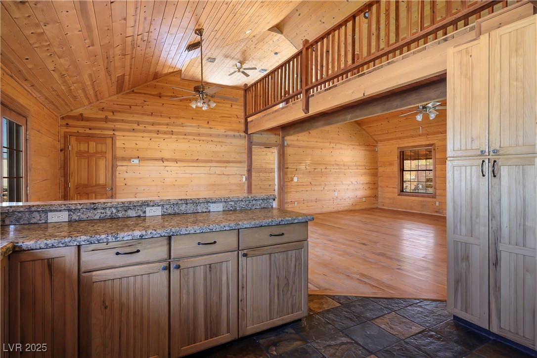 3900 West Landberg Avenue Property Photo 13