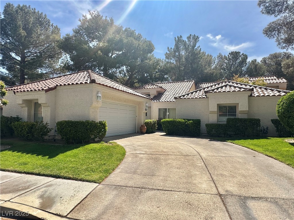 6987 Emerald Springs Lane Property Photo 2
