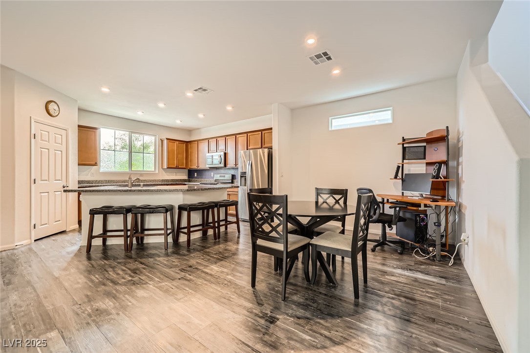 10663 Sariah Skye Avenue Property Photo 2