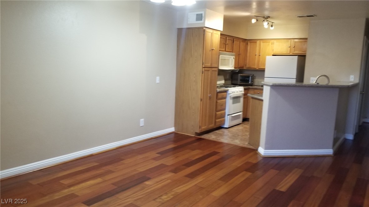 5415 Harmon Avenue 2006 Property Photo 2