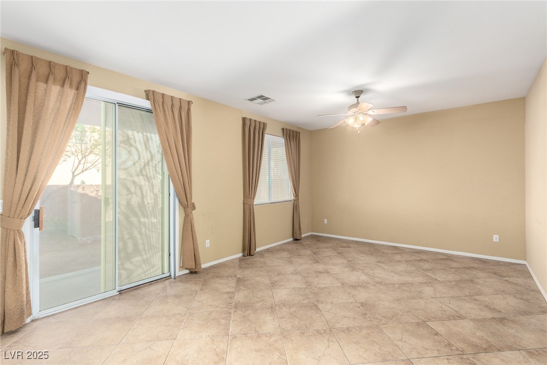 5518 Ovando Way Property Photo 6