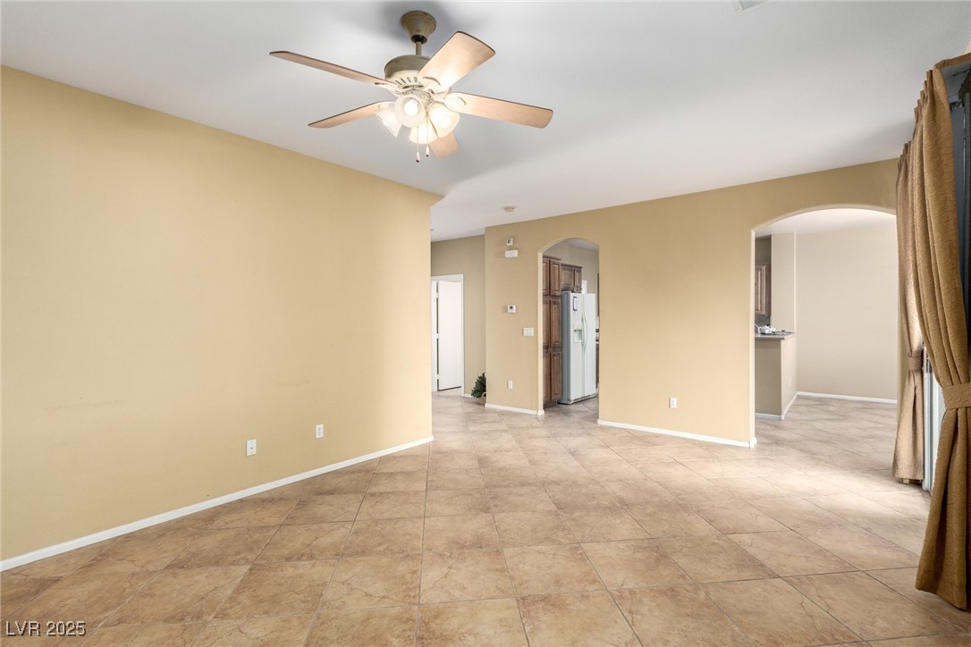 5518 Ovando Way Property Photo 8