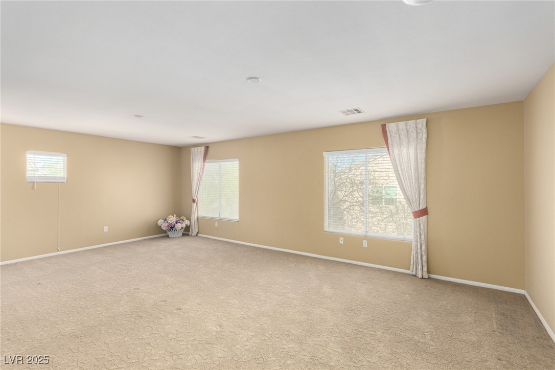 5518 Ovando Way Property Photo 16