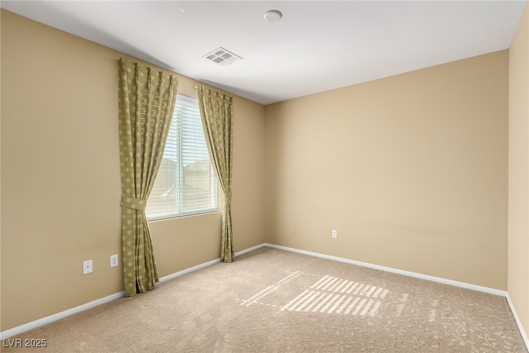 5518 Ovando Way Property Photo 21