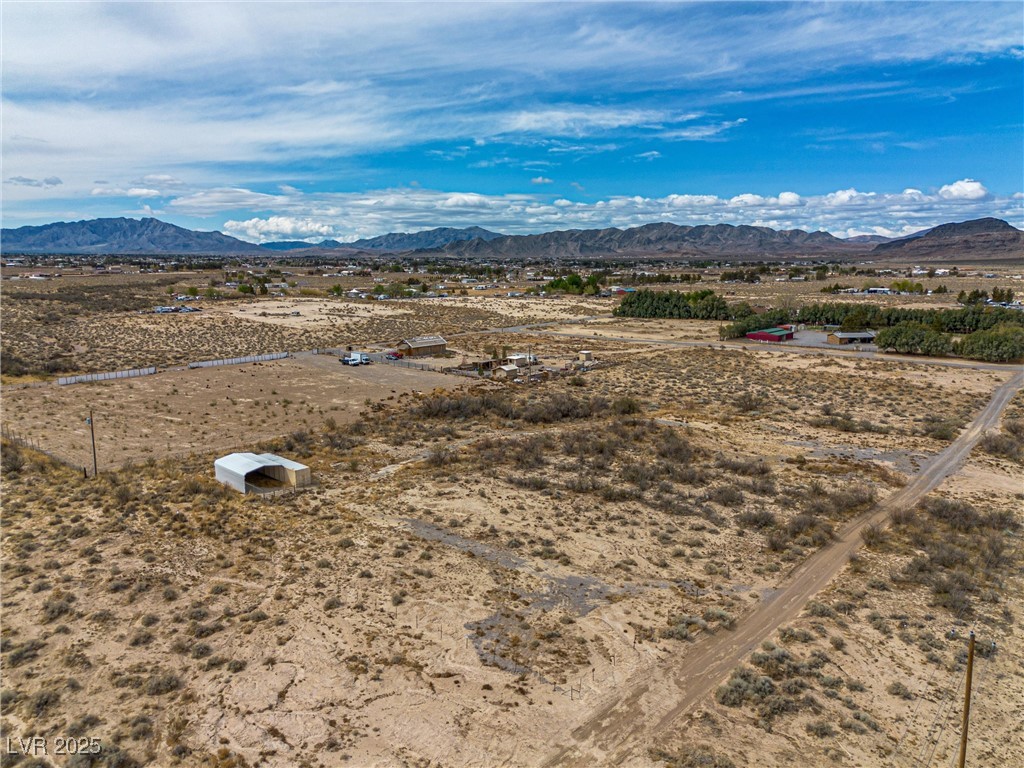 1411 West Harris Farm Road Property Photo 4