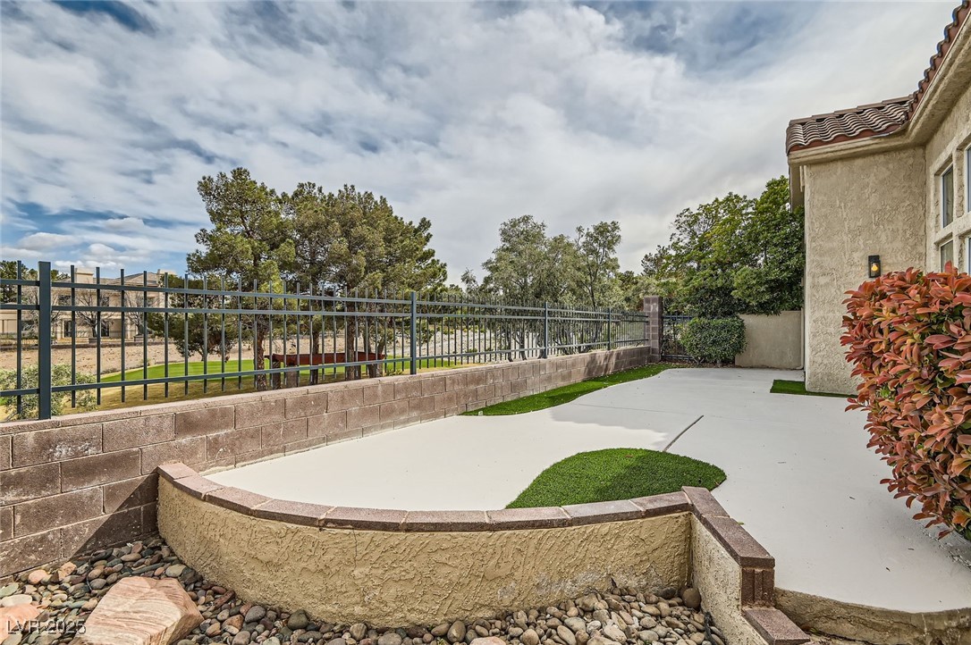 916 Pro Players Drive Property Photo 32