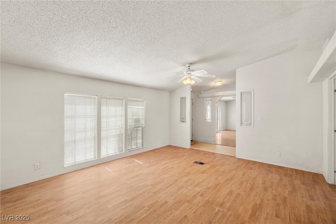 3830 Savoy Boulevard Property Photo 7