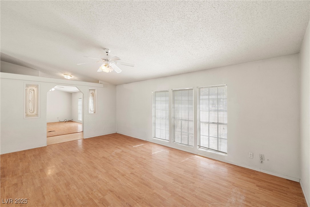 3830 Savoy Boulevard Property Photo 9