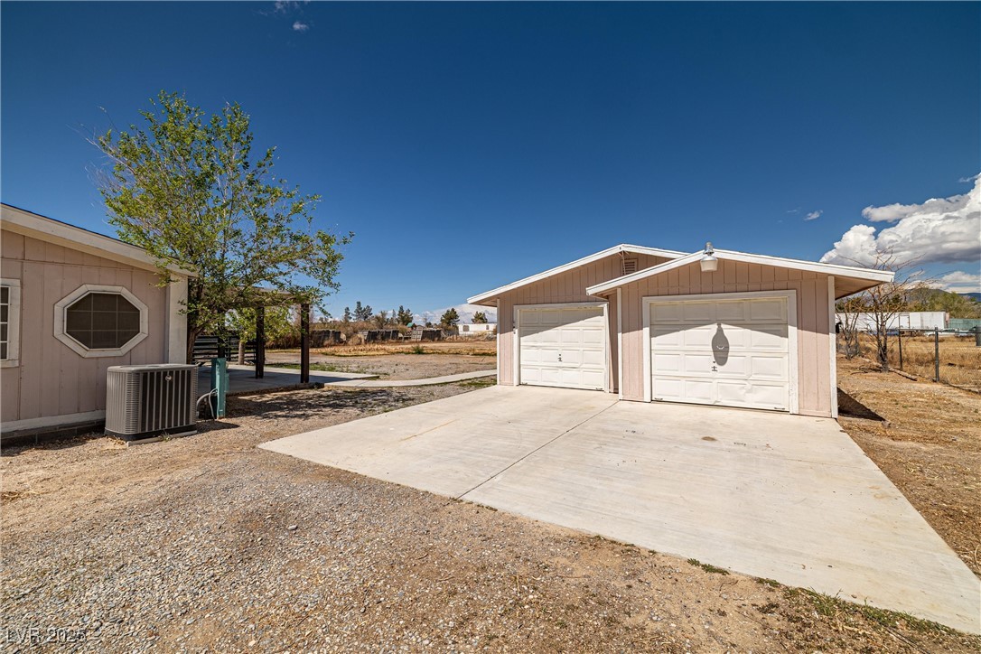 3830 Savoy Boulevard Property Photo 28