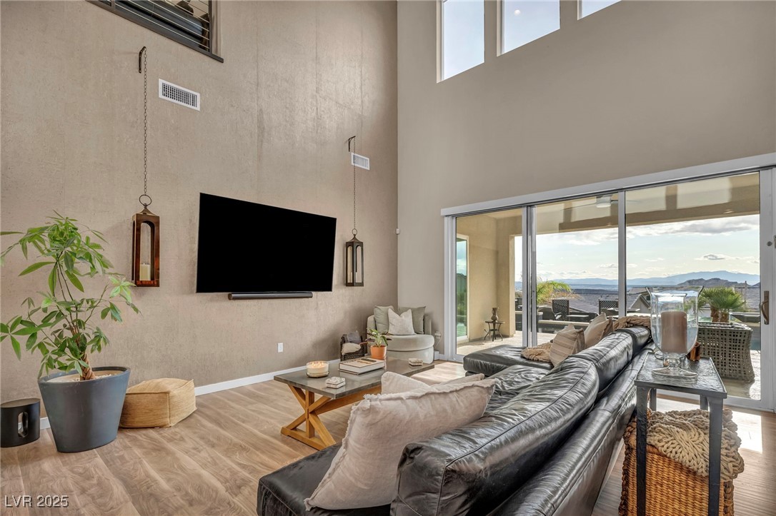 19 Hilltop Crest Street Property Photo 28