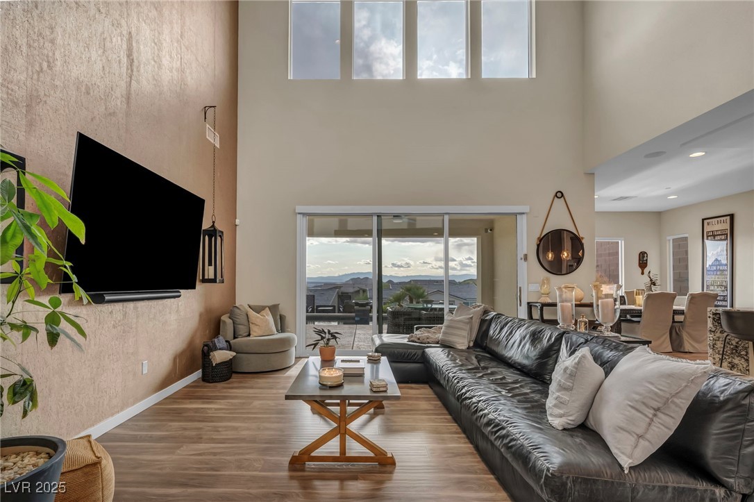 19 Hilltop Crest Street Property Photo 31